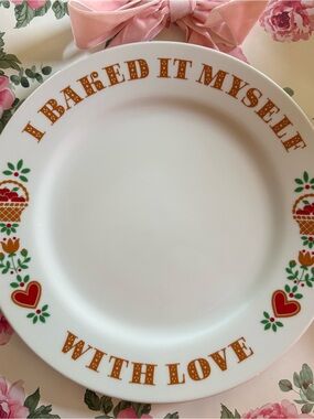 80’s Avon  1982 “Baked with Love” ❤️ gift plate challah dish.